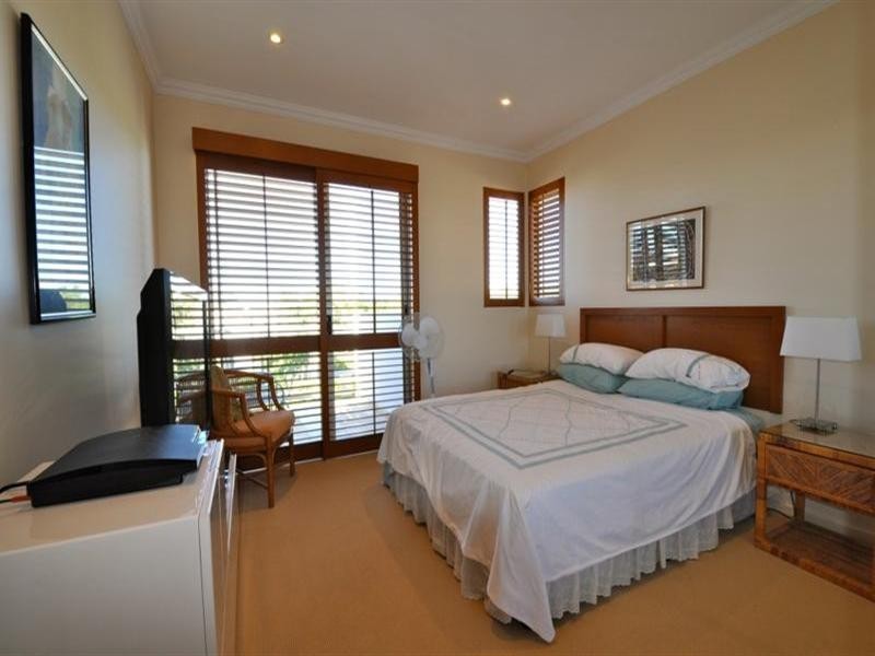66 Nicklaus Court. Lakelands Signature Living., Merrimac QLD 4226