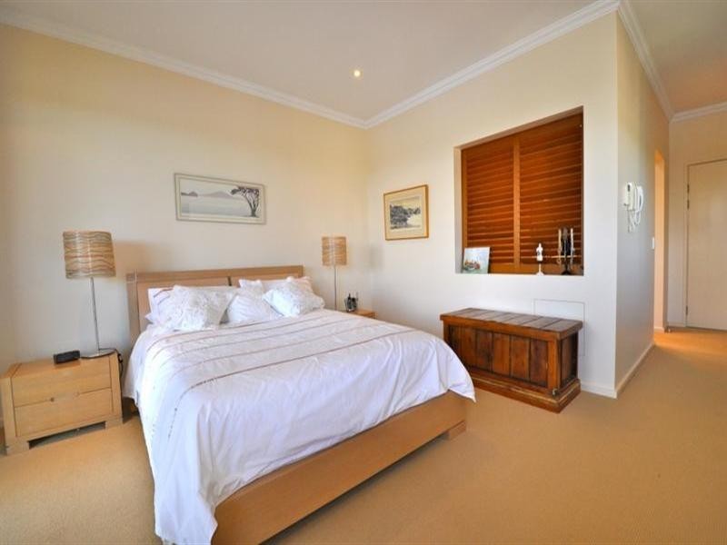 66 Nicklaus Court. Lakelands Signature Living., Merrimac QLD 4226