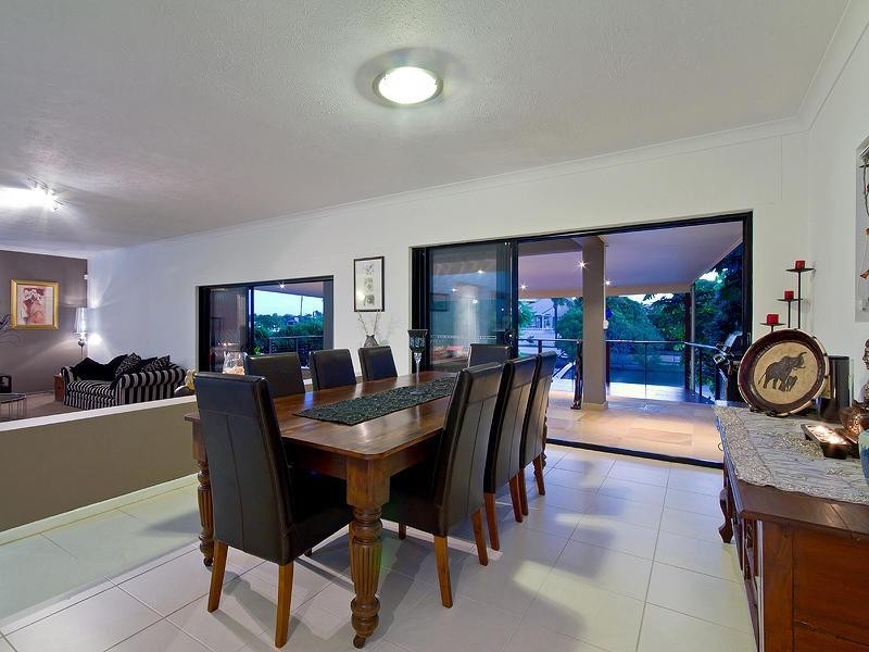 16 Blair Athol Crescent, Sorrento QLD 4217