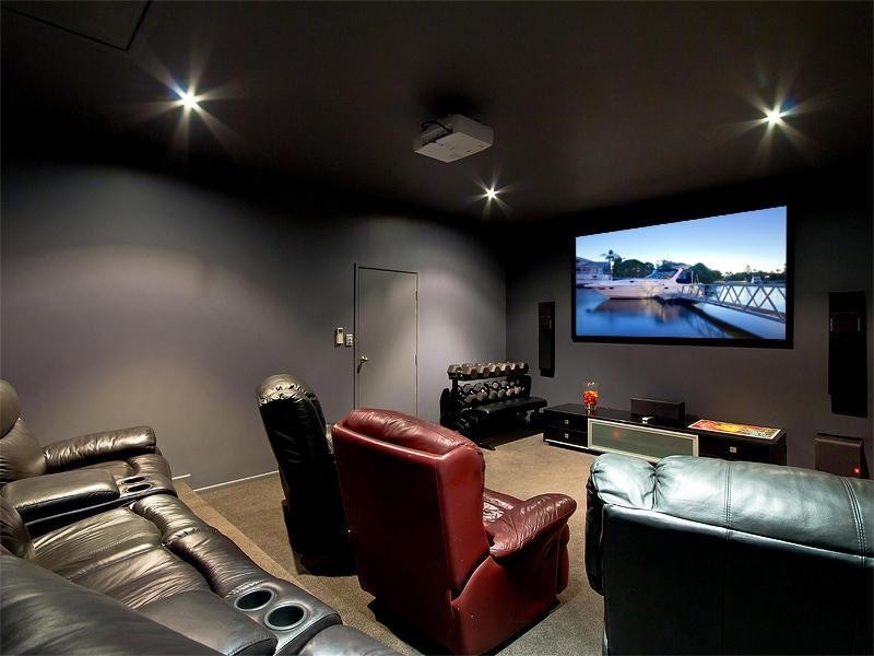 16 Blair Athol Crescent, Sorrento QLD 4217