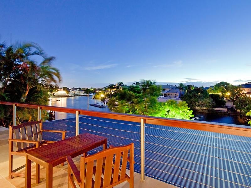 16 Blair Athol Crescent, Sorrento QLD 4217