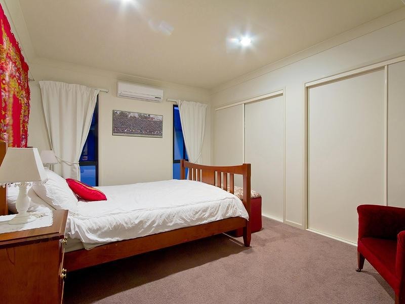 16 Blair Athol Crescent, Sorrento QLD 4217