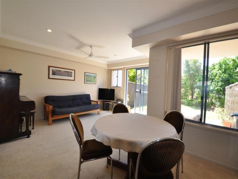 30 Phoenix Palms. 1 Bronberg Court, Southport QLD 4215