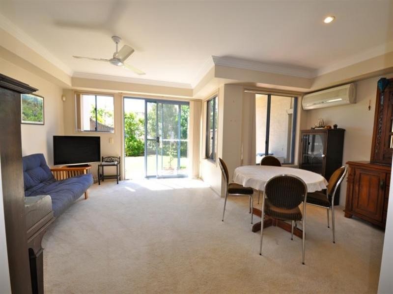 30 Phoenix Palms. 1 Bronberg Court, Southport QLD 4215