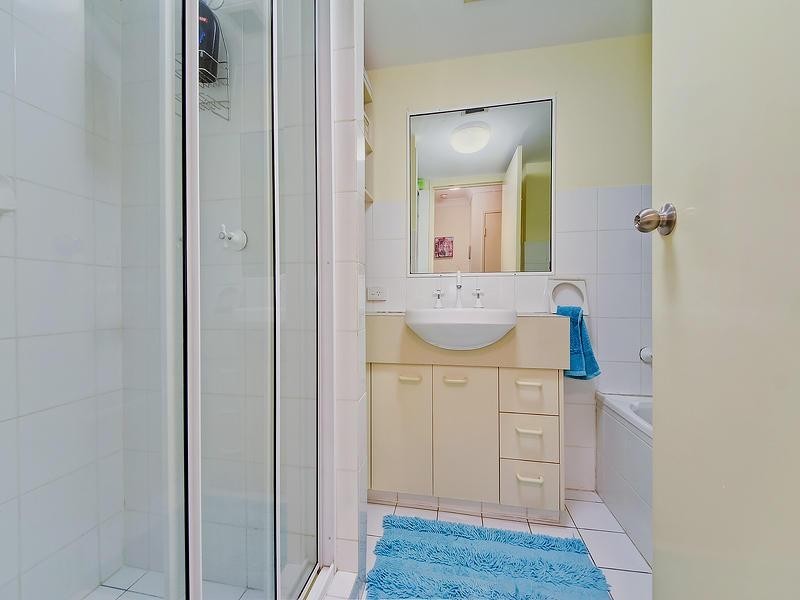 5 Paradise Gardens. 19 Heath Street, Southport QLD 4215