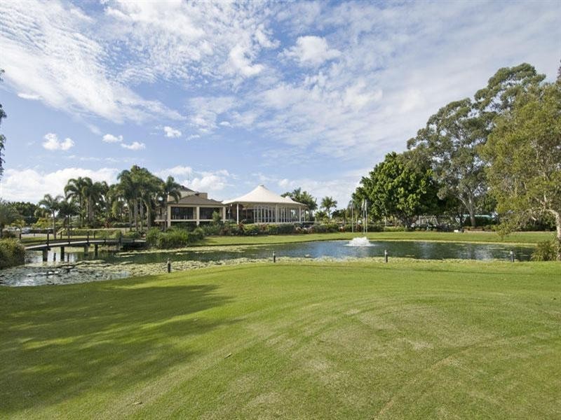 2035 Maison.  3029 The  Boulevard.  Emerald Lakes., Carrara QLD 4211