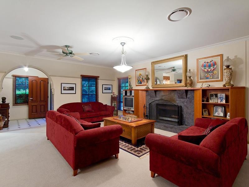 25 Uplands Drive, Parkwood QLD 4214