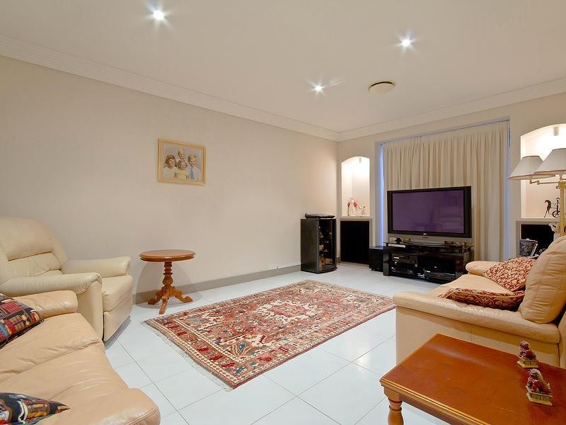 20 St Tropez Terrace, Sorrento QLD 4217