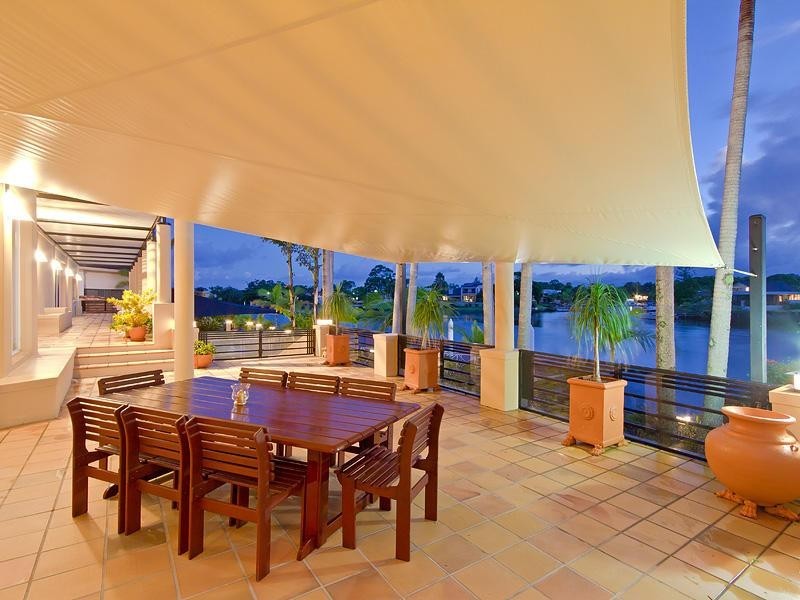 20 St Tropez Terrace, Sorrento QLD 4217