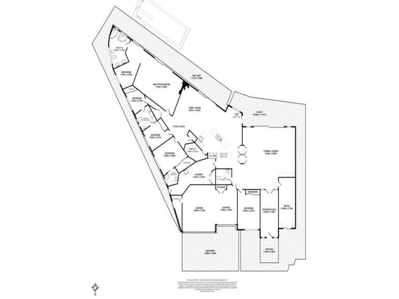 20 St Tropez Terrace, Sorrento QLD 4217