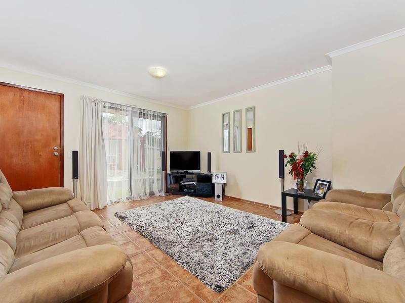 1/38 Galloway Drive, Ashmore QLD 4214