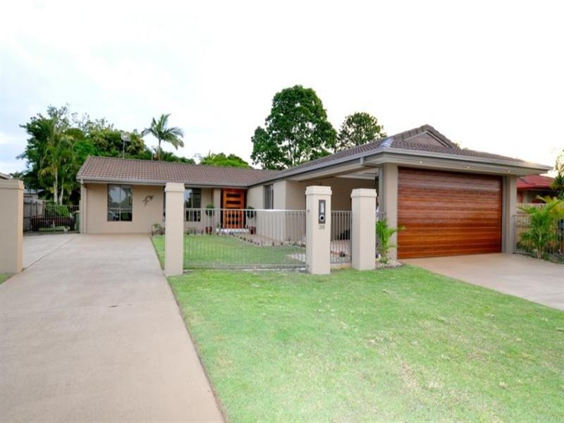 38 Lochinvar Court, Ashmore QLD 4214