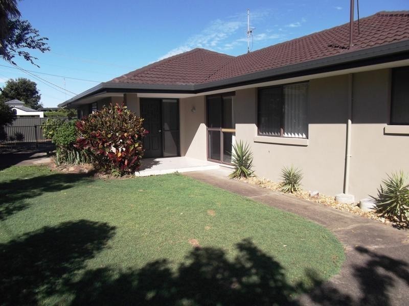 3 Vaucluse Place, Sorrento QLD 4217