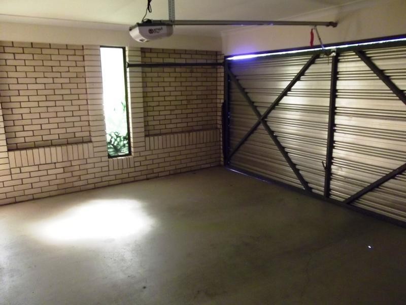 3 Vaucluse Place, Sorrento QLD 4217