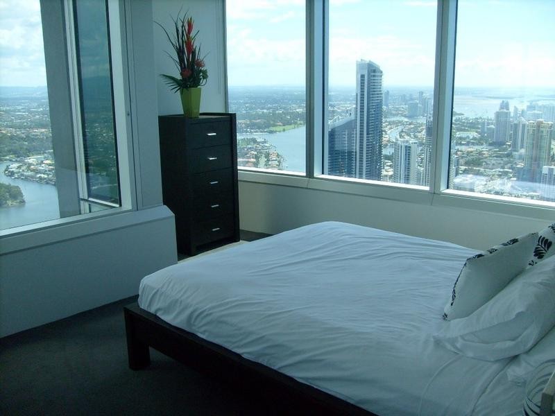 9 Q1. Hamilton Avenue, Surfers Paradise QLD 4217