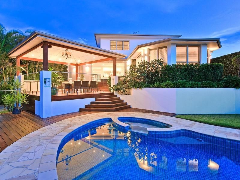 22 Donegal Crescent, Sorrento QLD 4217