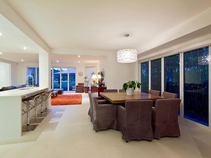 22 Donegal Crescent, Sorrento QLD 4217