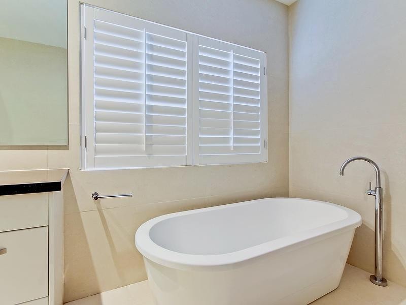 22 Donegal Crescent, Sorrento QLD 4217