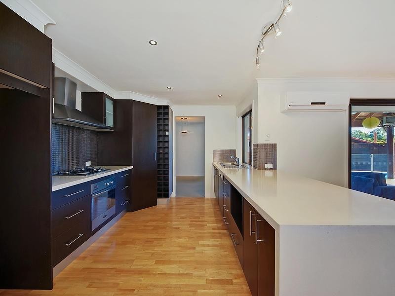 23 Warrigal Crescent, Ashmore QLD 4214