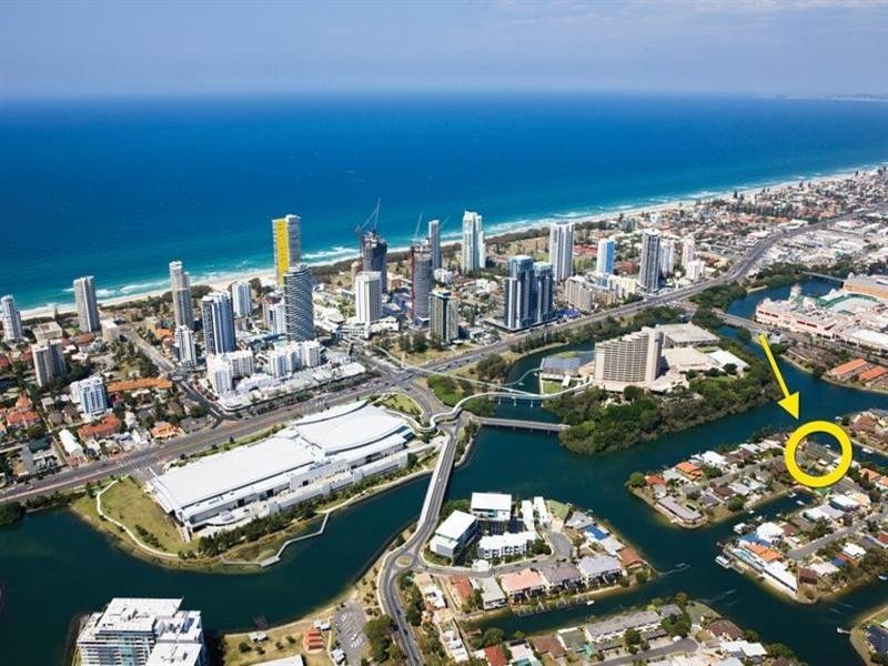 Broadbeach Waters QLD 4218
