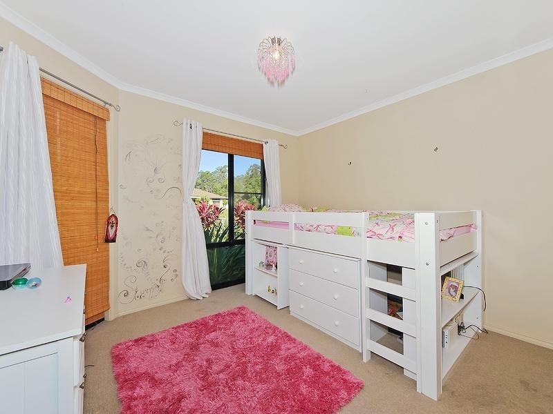 37 Mountain View Crest, Mount Nathan QLD 4211