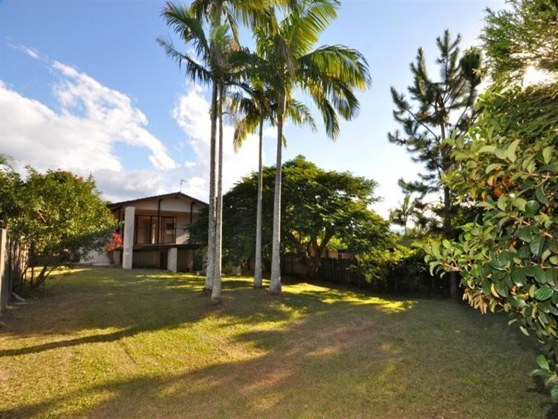 325 Ashmore Road, Benowa QLD 4217