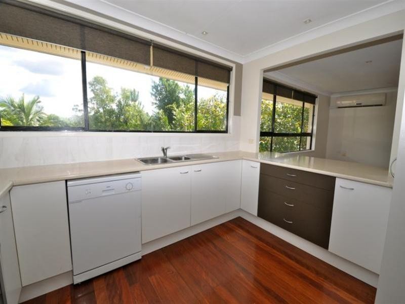 325 Ashmore Road, Benowa QLD 4217