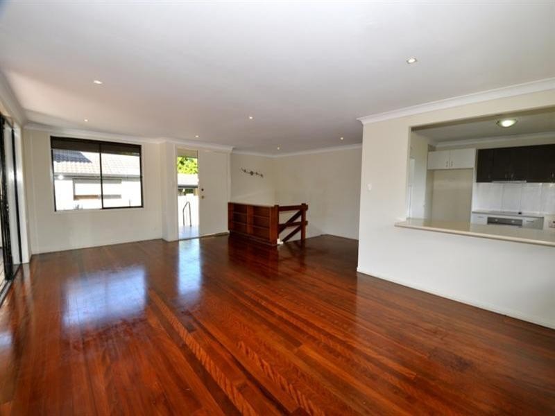 325 Ashmore Road, Benowa QLD 4217