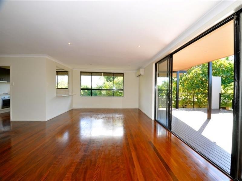 325 Ashmore Road, Benowa QLD 4217