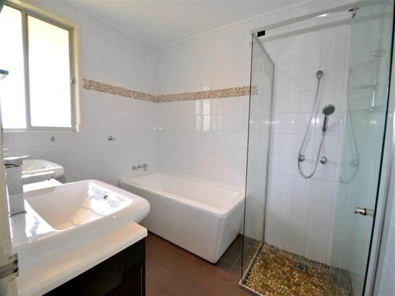 325 Ashmore Road, Benowa QLD 4217