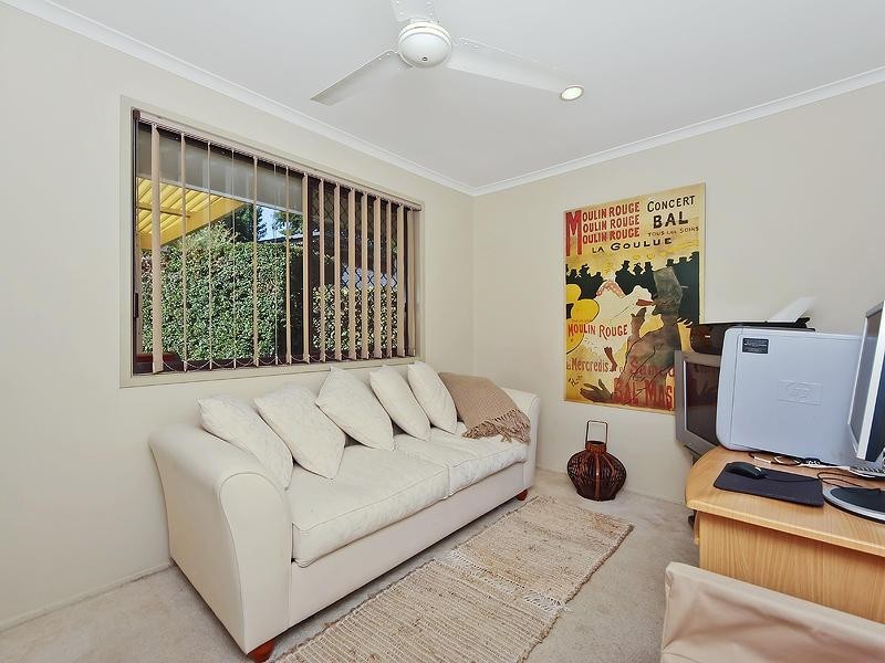 4 Gardiners Place, Southport QLD 4215