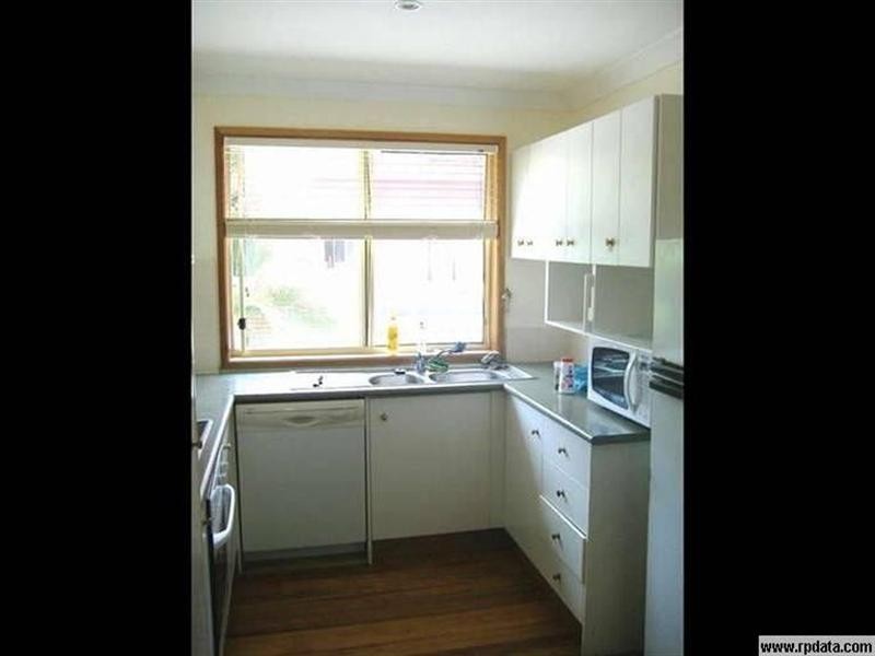 100 Sandringham. Racecourse Road, Bundall QLD 4217