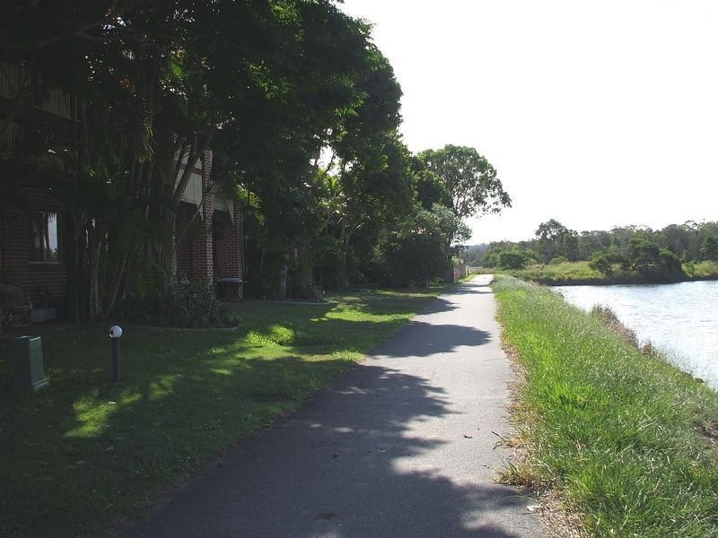 100 Sandringham. Racecourse Road, Bundall QLD 4217