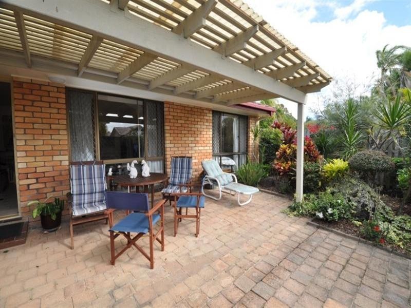 31-35 St Kevins Ave. Paradise Palms, Benowa QLD 4217