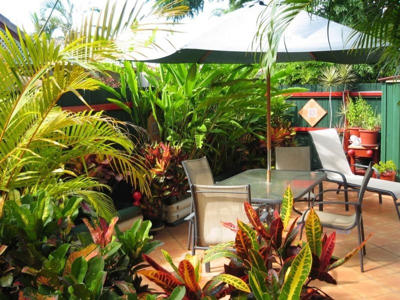 2 Surfers Palms North, St Kevins Avenue, Benowa QLD 4217