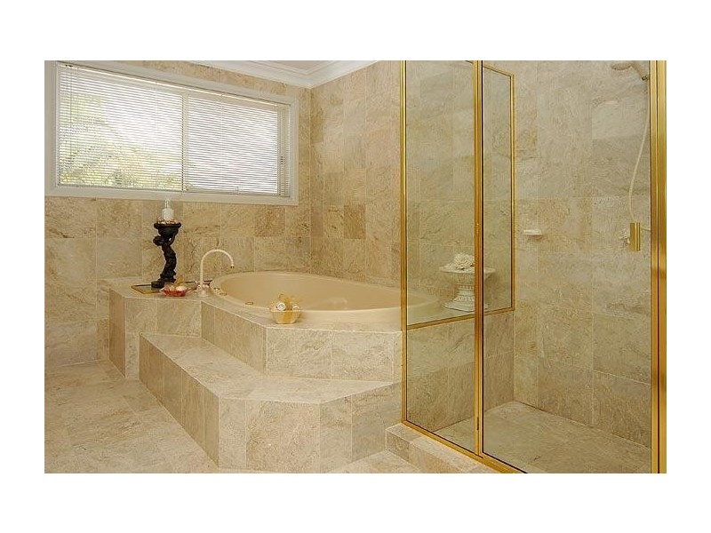 7 St Raphael Terrace, Bundall QLD 4217