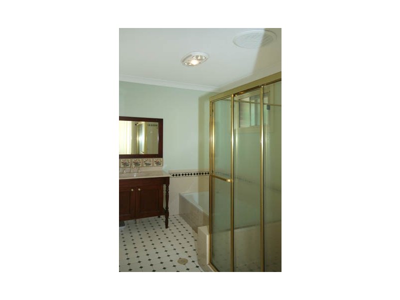 103 Glencoe Street, Sutherland NSW 2232