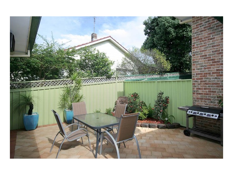 103 Glencoe Street, Sutherland NSW 2232