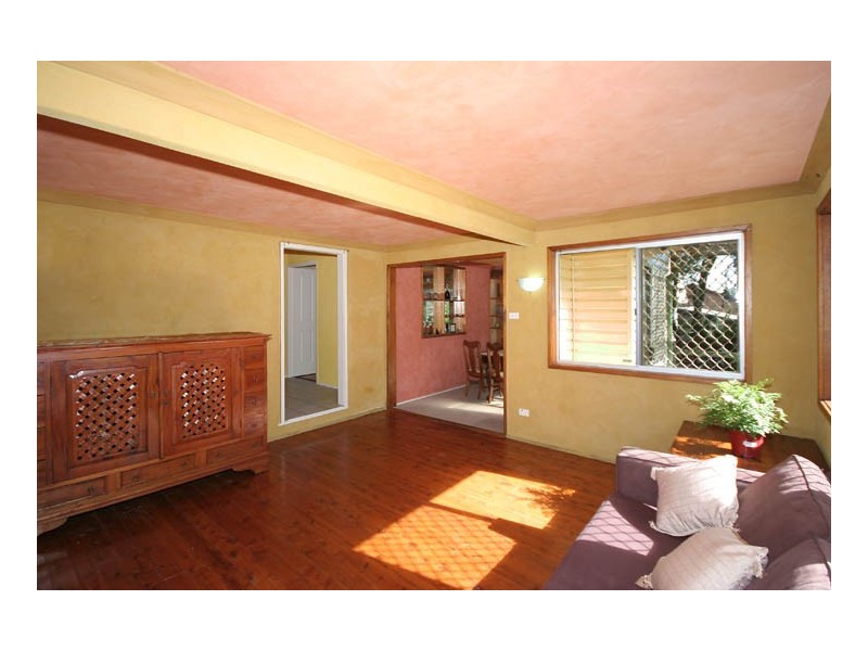 1 Freeman Road, Heathcote NSW 2233