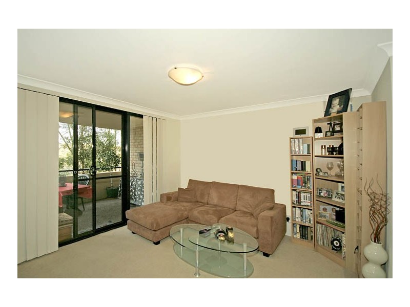 2/51-57 Railway Parade, Engadine NSW 2233