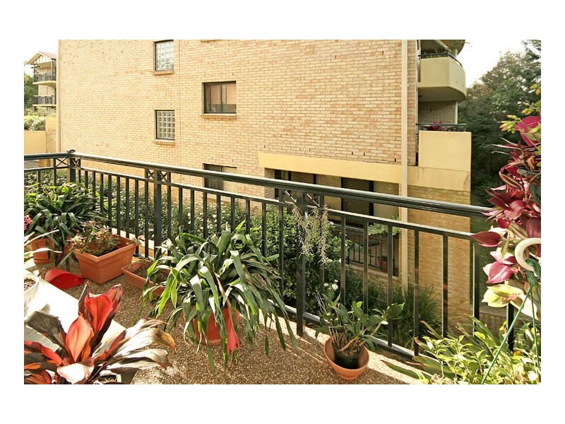 2/51-57 Railway Parade, Engadine NSW 2233