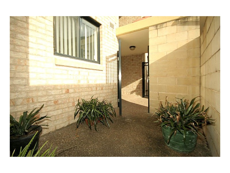 2/51-57 Railway Parade, Engadine NSW 2233