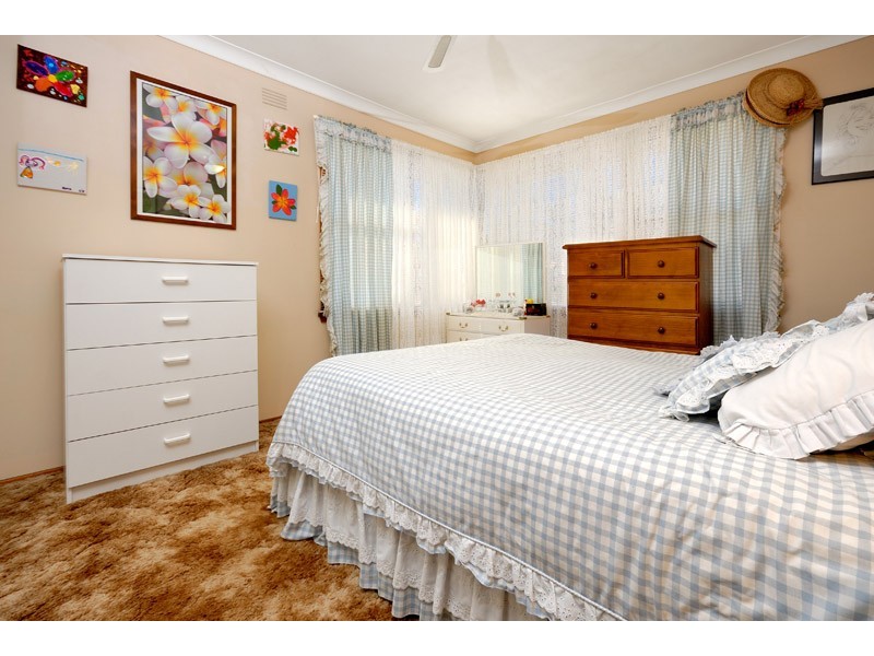 37 Wollybutt Road, Engadine NSW 2233