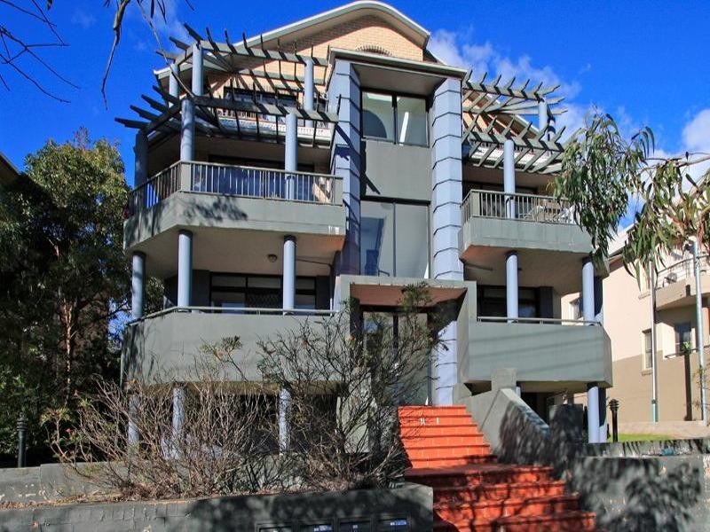 2/84 Linden Street, Sutherland NSW 2232