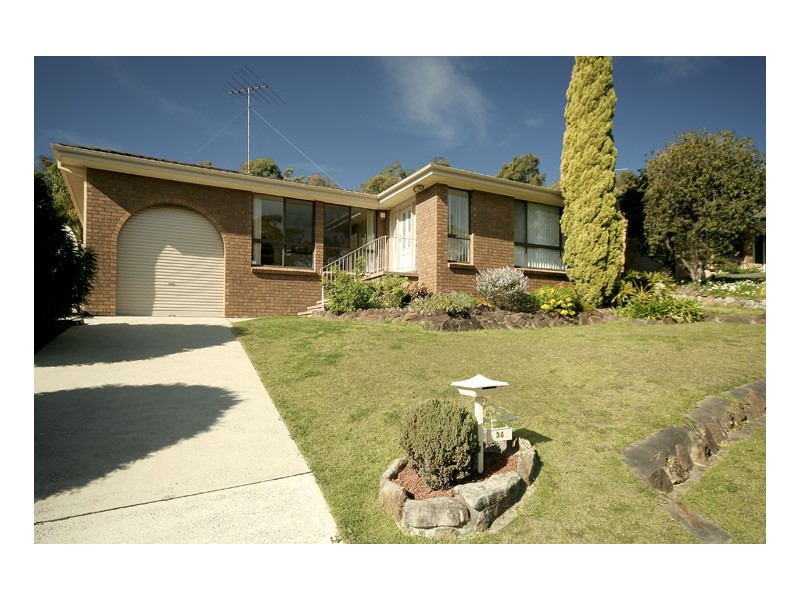 34 Rialto Place, Heathcote NSW 2233