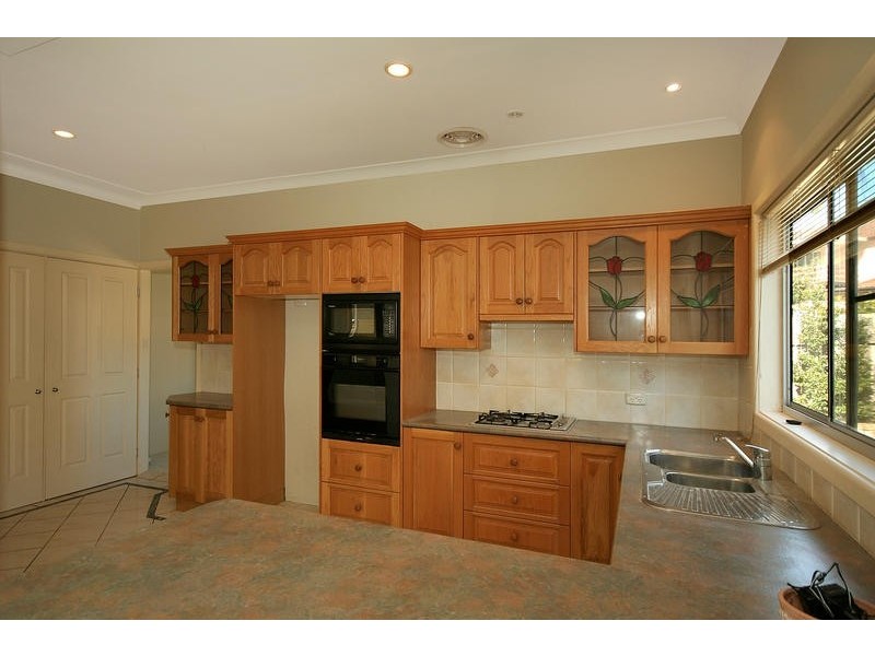 4 Eltham Place, Heathcote NSW 2233