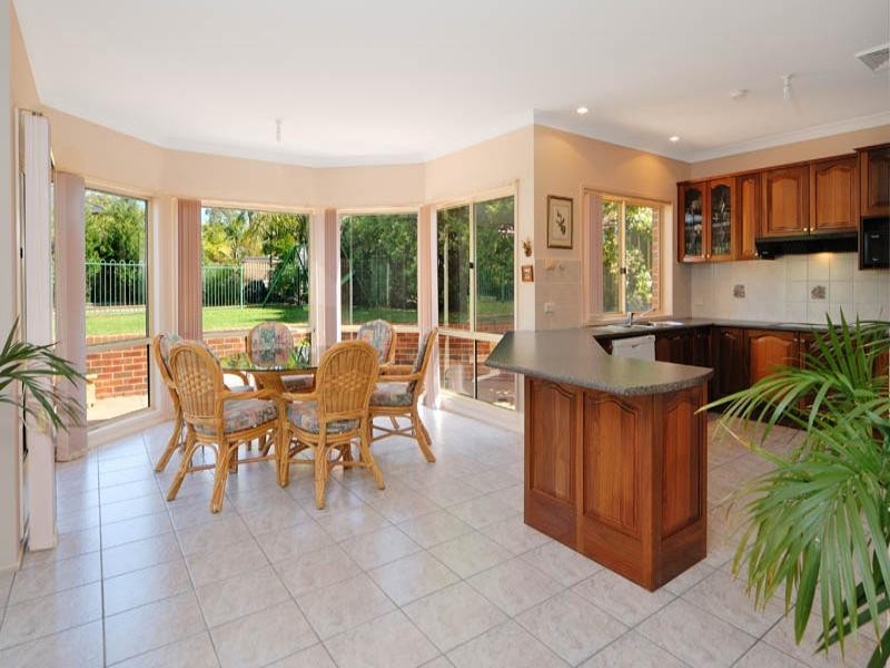 8 Willaroo Avenue, Woronora Heights NSW 2233