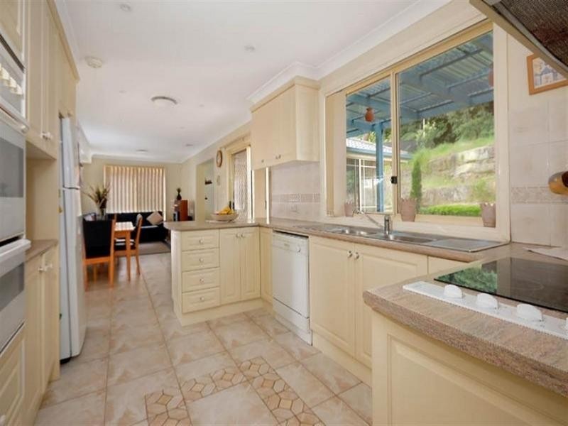 24 Rialto Place, Heathcote NSW 2233