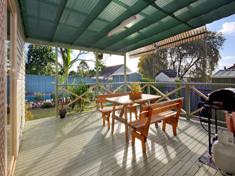 10 Short Street, Heathcote NSW 2233