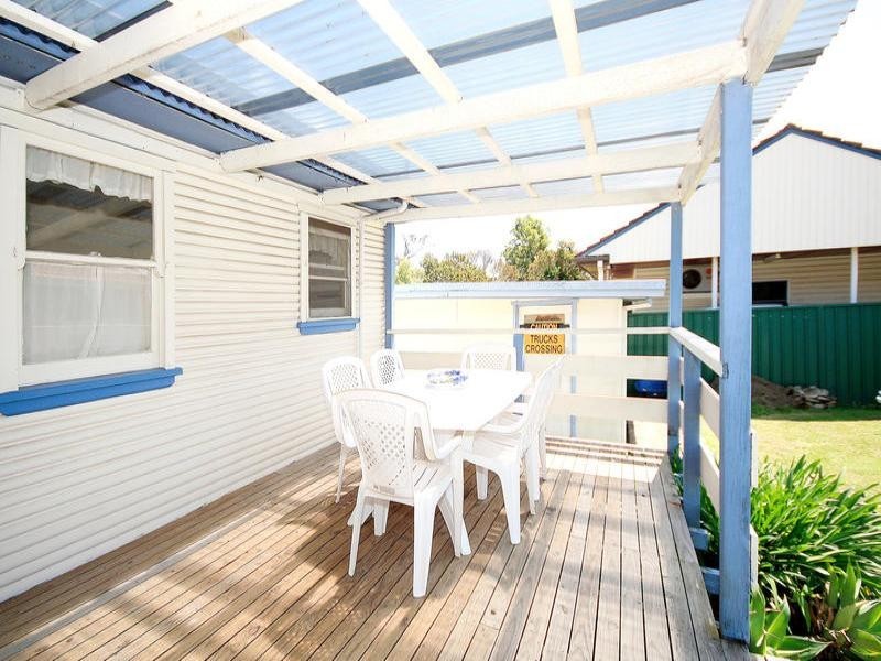 27 Myrtle Street, Loftus NSW 2232